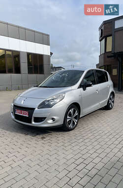 Мінівен Renault Scenic 2011 в Рівному