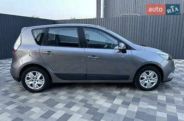 Минивэн Renault Scenic 2013 в 