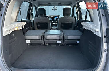 Минивэн Renault Scenic 2013 в 