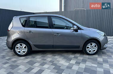 Минивэн Renault Scenic 2013 в 