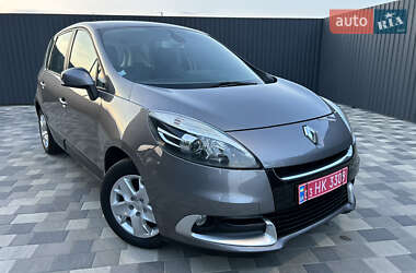 Минивэн Renault Scenic 2013 в 