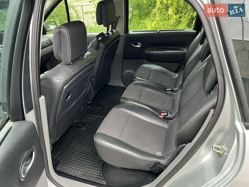 Минивэн Renault Scenic 2005 в Ровно