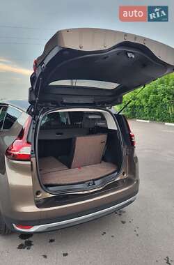 Минивэн Renault Scenic 2019 в 