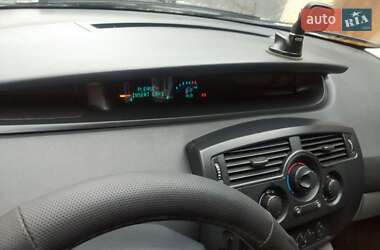 Минивэн Renault Scenic 2006 в 