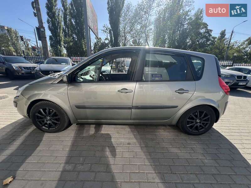 Минивэн Renault Scenic 2006 в Николаеве