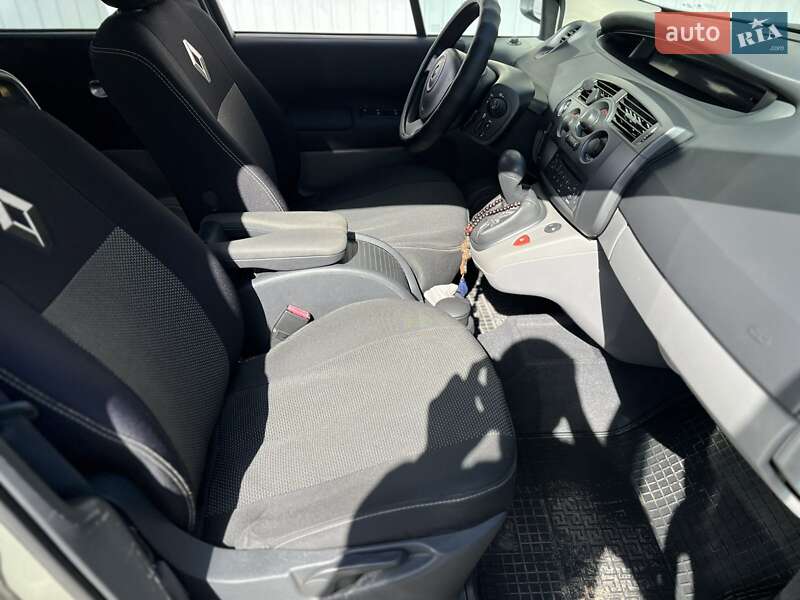 Минивэн Renault Scenic 2006 в Николаеве