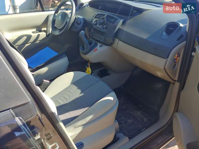 Мінівен Renault Scenic 2005 в Рівному