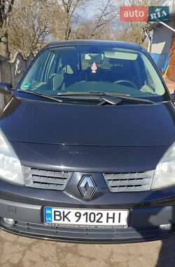 Минивэн Renault Scenic 2005 в Ровно