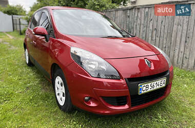 Мінівен Renault Scenic 2010 в Корюківці