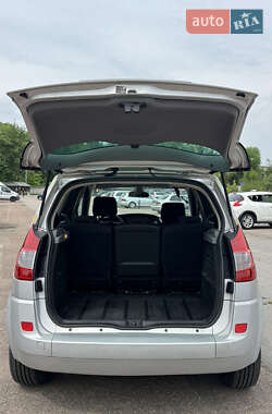 Минивэн Renault Scenic 2006 в 