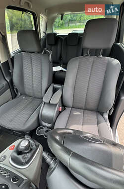 Минивэн Renault Scenic 2006 в 