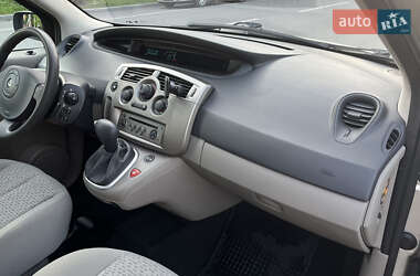 Минивэн Renault Scenic 2006 в 