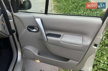Минивэн Renault Scenic 2006 в 