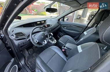 Мінівен Renault Scenic 2011 в 