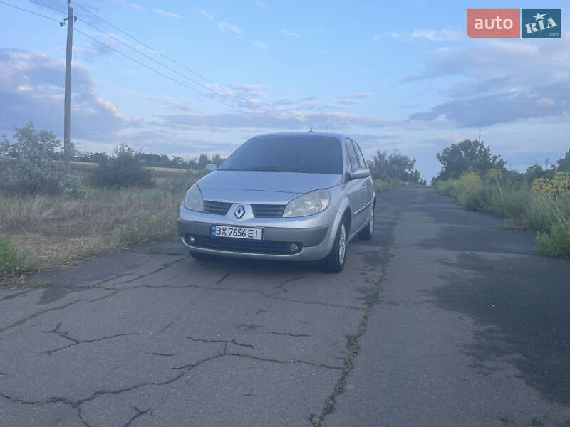 Минивэн Renault Scenic 2005 в 