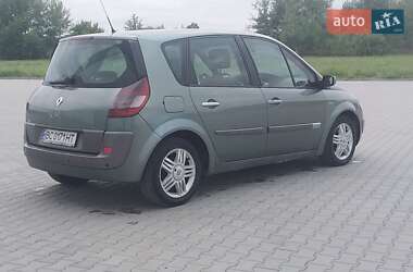 Минивэн Renault Scenic 2004 в 