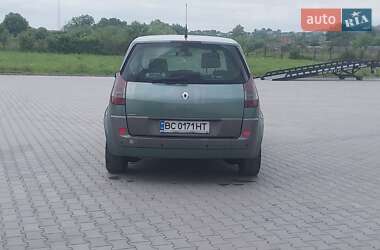 Минивэн Renault Scenic 2004 в 