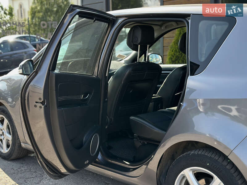 Минивэн Renault Scenic 2011 в Шептицькому