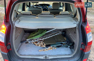 Минивэн Renault Scenic 2005 в 