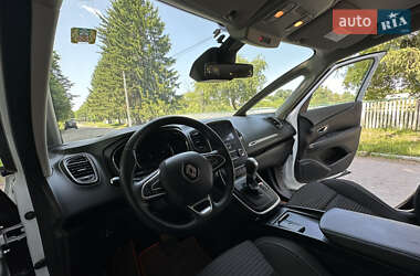 Минивэн Renault Scenic 2017 в 