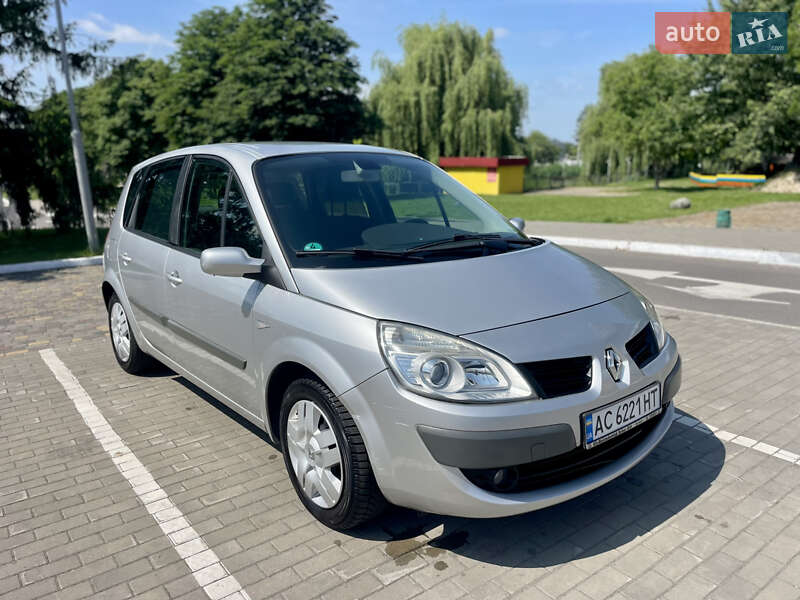 Минивэн Renault Scenic 2006 в 