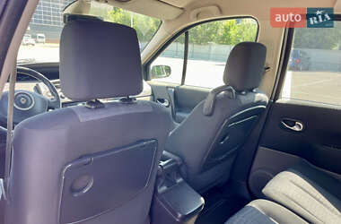Минивэн Renault Scenic 2006 в 