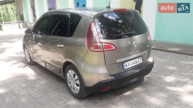 Мінівен Renault Scenic 2009 в Глухові