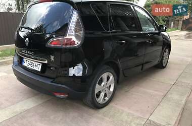 Минивэн Renault Scenic 2012 в 