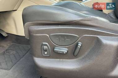 Минивэн Renault Scenic 2012 в 
