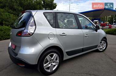 Минивэн Renault Scenic 2013 в 