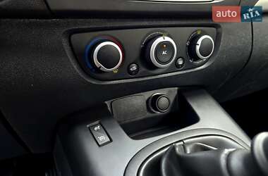 Минивэн Renault Scenic 2013 в 