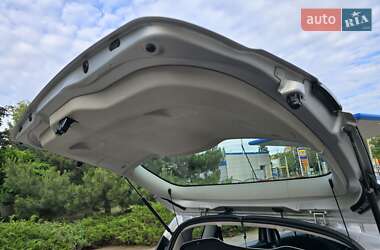 Минивэн Renault Scenic 2013 в 