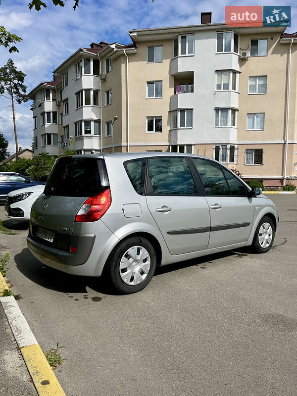 Минивэн Renault Scenic 2007 в Буче