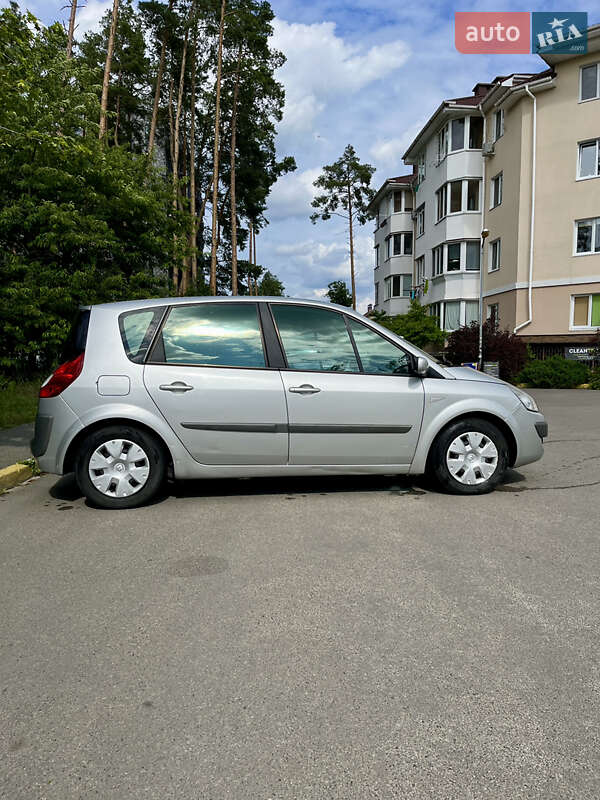 Минивэн Renault Scenic 2007 в Буче