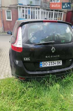 Минивэн Renault Scenic 2010 в 