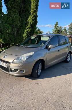 Минивэн Renault Scenic 2011 в Остроге