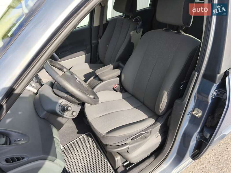 Минивэн Renault Scenic 2007 в Ровно