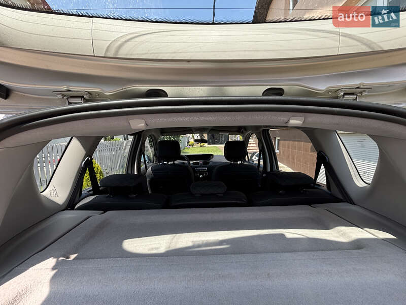 Мінівен Renault Scenic 2011 в Івано-Франківську фото 6 Мінівен Renault Scenic 2011 в Івано-Франківську