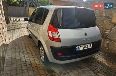 Минивэн Renault Scenic 2004 в 