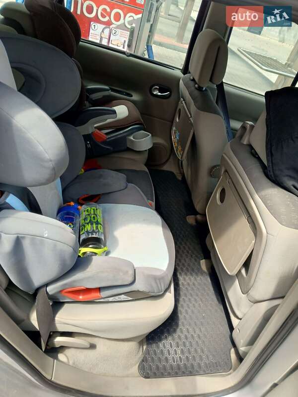 Минивэн Renault Scenic 2007 в Ровно
