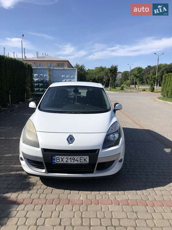 Минивэн Renault Scenic 2011 в Дунаевцах фото 4 Минивэн Renault Scenic 2011 в Дунаевцах