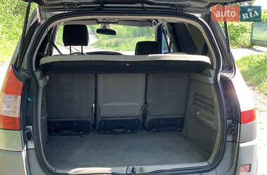 Минивэн Renault Scenic 2004 в 