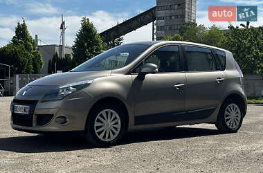 Минивэн Renault Scenic 2010 в Луцке