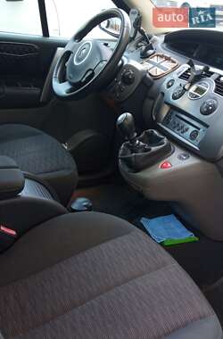 Минивэн Renault Scenic 2006 в 