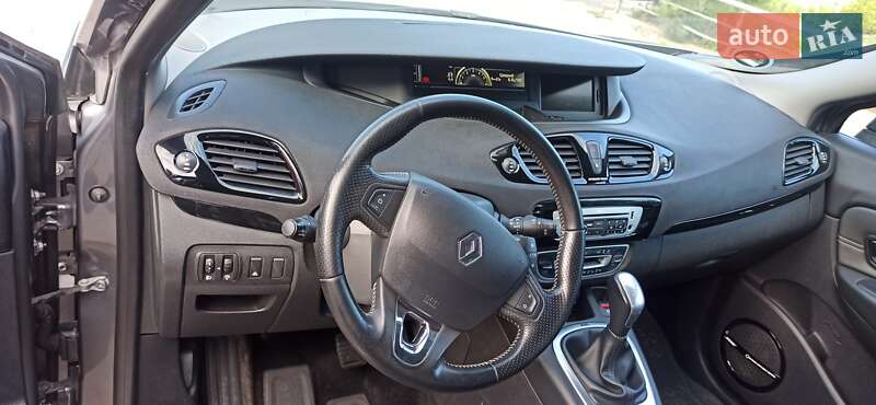 Минивэн Renault Scenic 2013 в Киеве