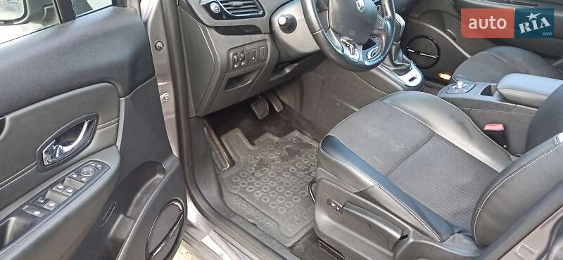Минивэн Renault Scenic 2013 в Киеве