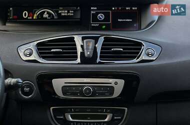 Минивэн Renault Scenic 2014 в 
