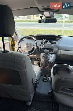 Минивэн Renault Scenic 2006 в 