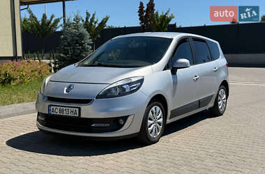 Минивэн Renault Scenic 2012 в 