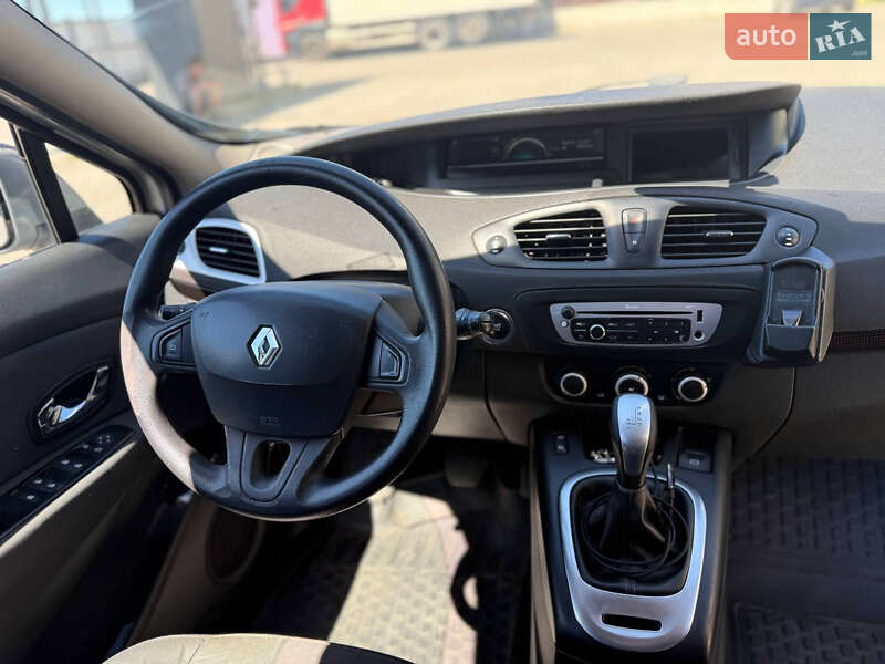 Минивэн Renault Scenic 2012 в Рожище